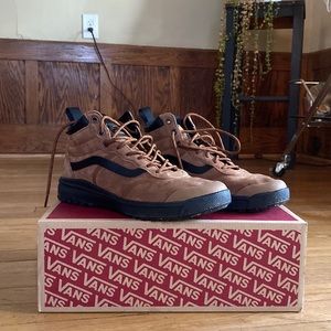 Vans UltraRange Men’s 9.5 Women’s 11 sneakers